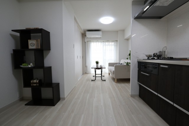 秀和南大井レジデンス リビングダイニング