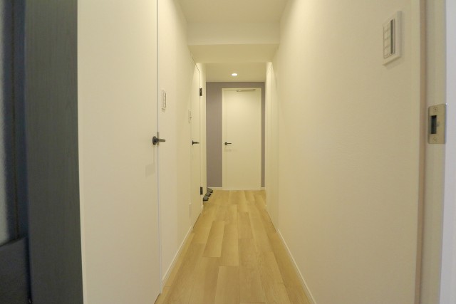 日商岩井桜新町マンション 廊下
