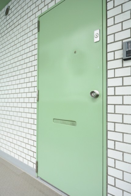 アルテール新宿 玄関