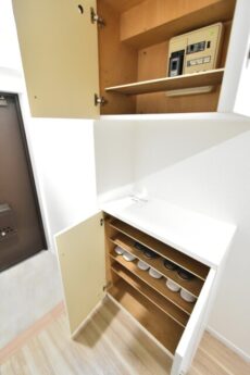 朝日プラザ北新宿 玄関