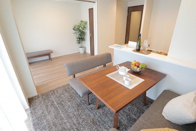 柿の木坂東豊エステート LD・洋室