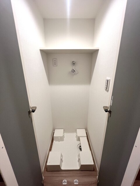 セブンスターマンション西五反田 (10)玄関廊下