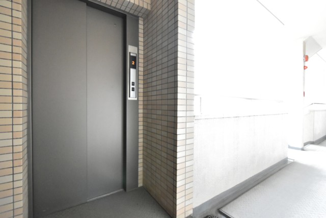 トーカンマンション深沢 玄関