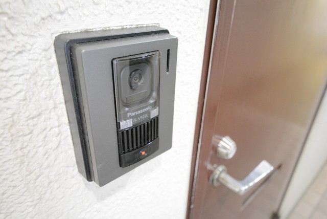 ハイネス哲学堂 玄関