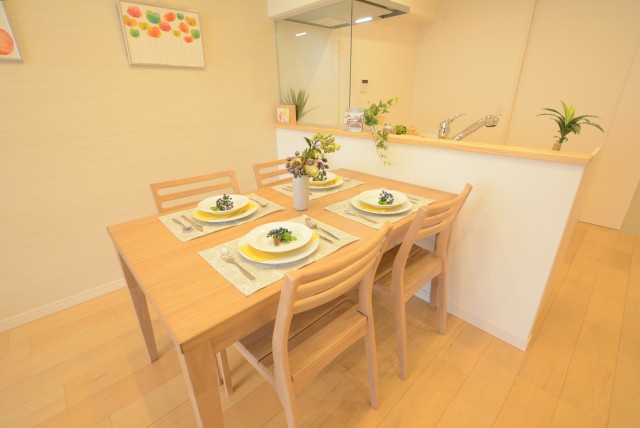 サンドエル松原 リビング・ダイニング