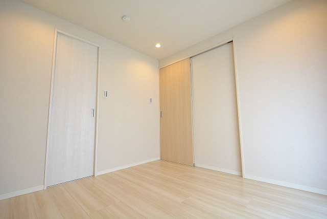 三田ナショナルコート 洋室１