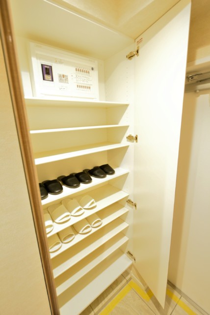 リシェ広尾 玄関