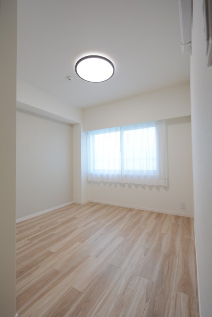 クレセントマンション 洋室1