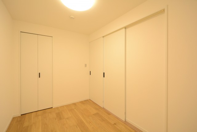 グリーンヒル新宿 洋室2