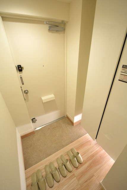 クレセントマンション 玄関