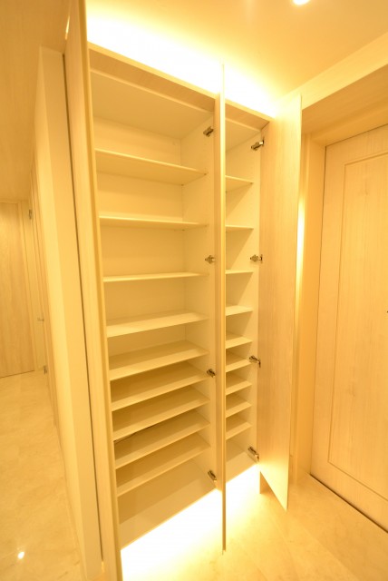 クランツ経堂 玄関