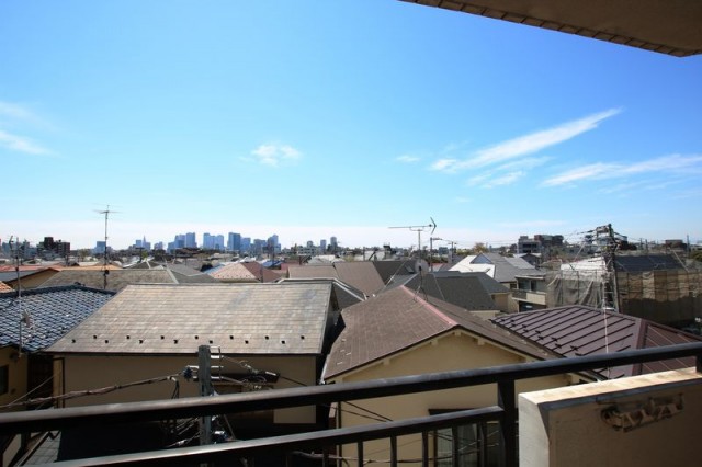 初穂マンション中落合3階