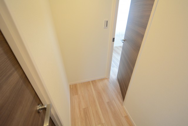 クレセントマンション 洋室2