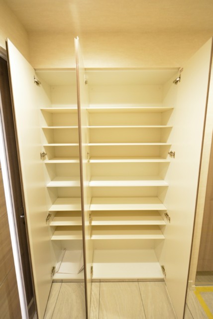 リシェ広尾 玄関
