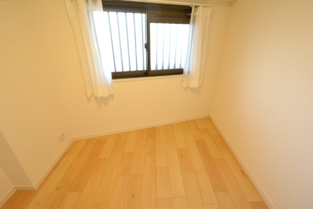 シャンボール小石川 洋室3