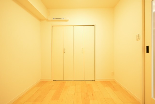 シャンボール小石川 洋室2