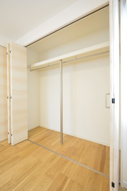 ライオンズマンション玉堤 洋室1