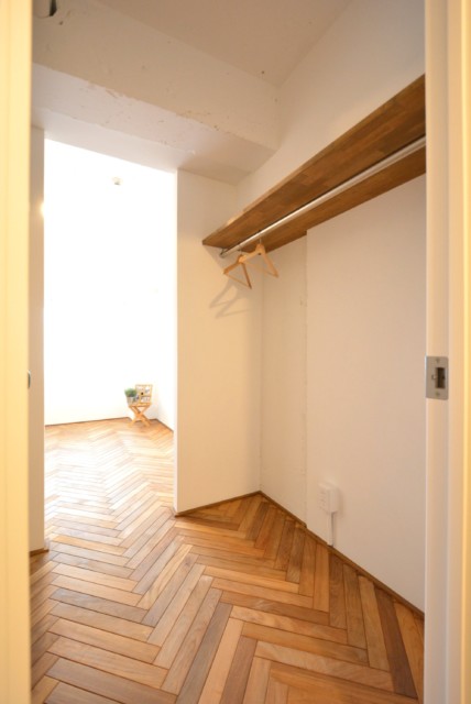 秀和恵比寿レジデンス 洋室2