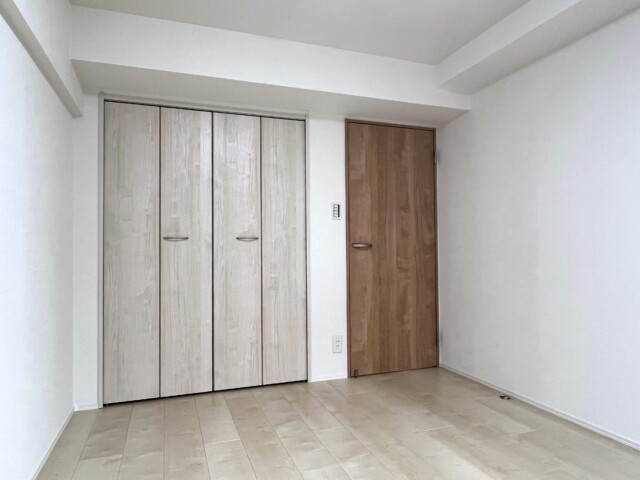 ハイネス哲学堂 洋室