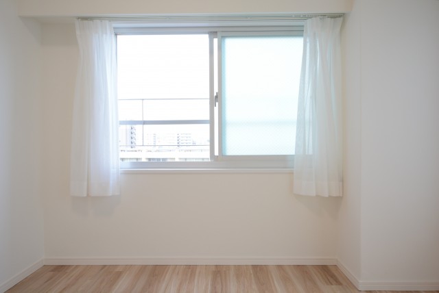 クレセントマンション 洋室2