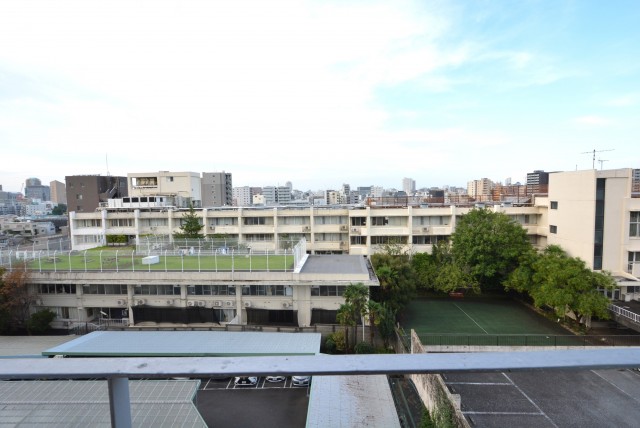 クレセントマンション 洋室2