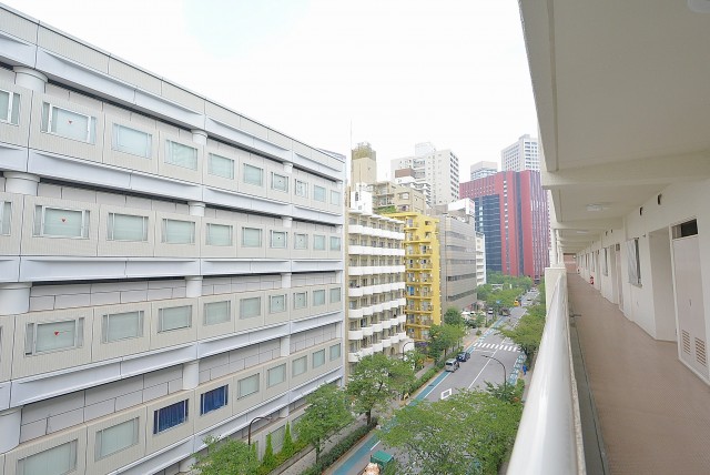 三田ナショナルコート 外廊下