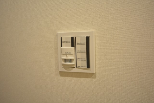 三田ナショナルコート 玄関