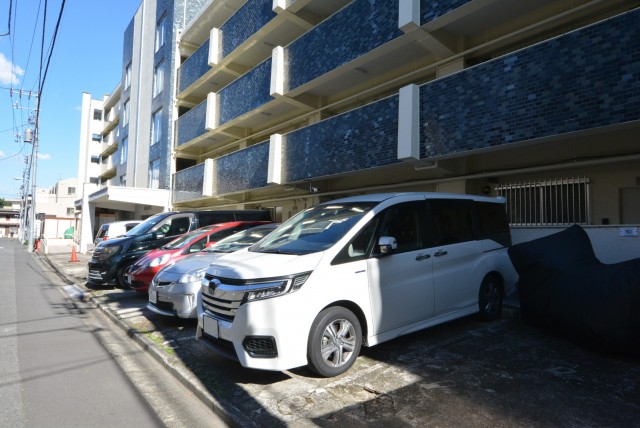杉並コーポラス 駐車場