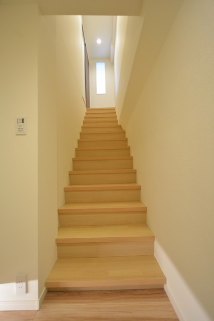 クレセントマンション 玄関