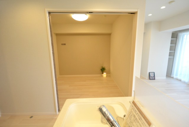 リシェ広尾 洋室