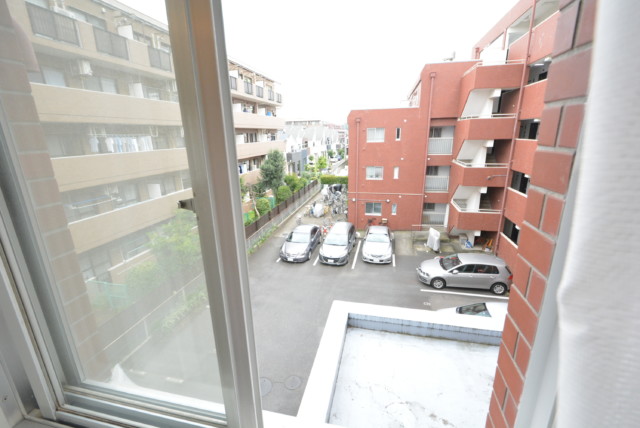 ライオンズマンション玉堤 洋室1