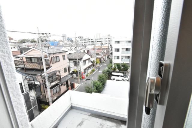 秀和南大井レジデンス 洋室1