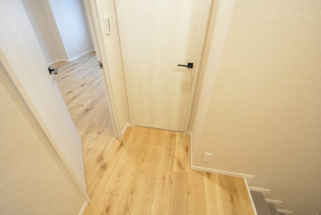 馬事公苑前ハイム 洋室2