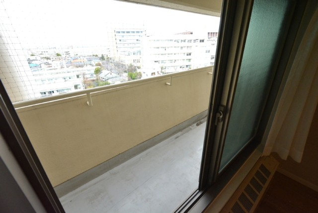 馬事公苑前ハイム 洋室2