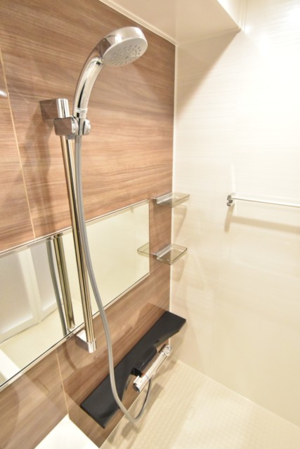 秀和南大井レジデンス 浴室