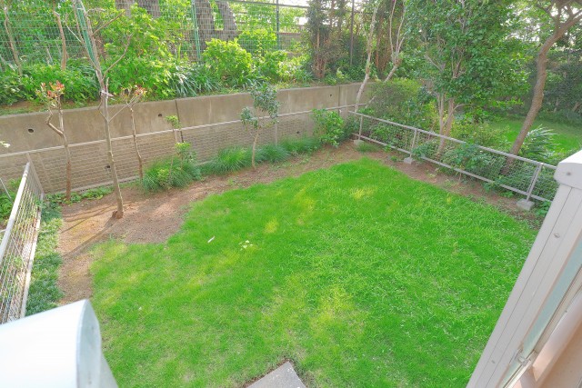 多摩川芙蓉ハイツ 専用庭