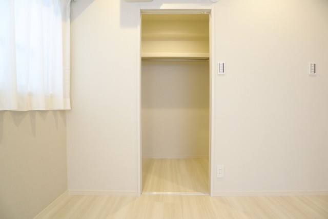 田町東豊エステート 洋室２