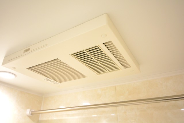 パレス三條 浴室