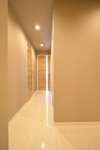 マンション雅叙苑 玄関