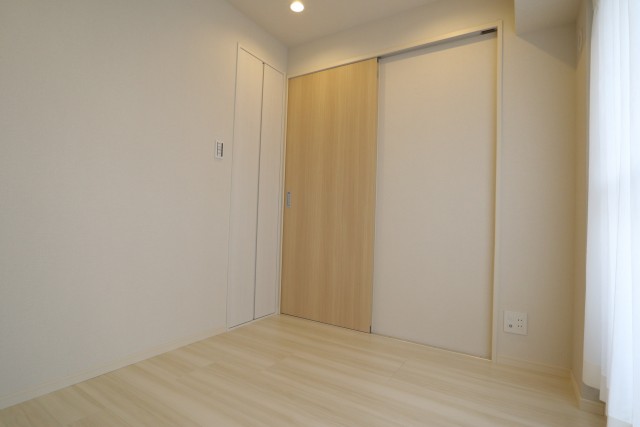 田町東豊エステート 洋室１