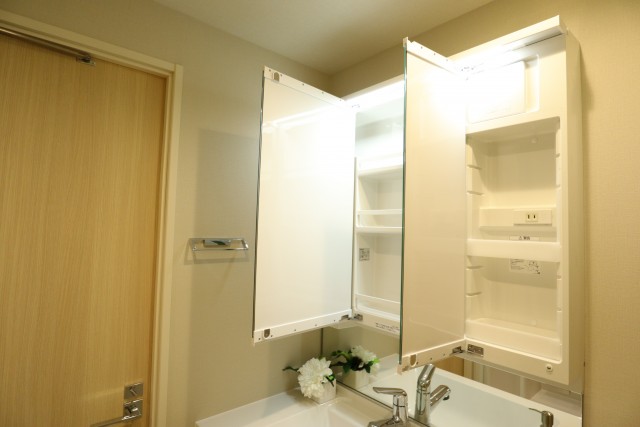 田町東豊エステート 洗面台