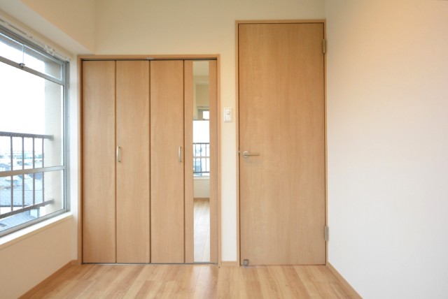 中野ハイネスコーポ 洋室1