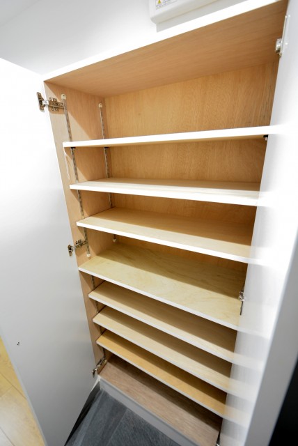 駒場ネオパレス 玄関