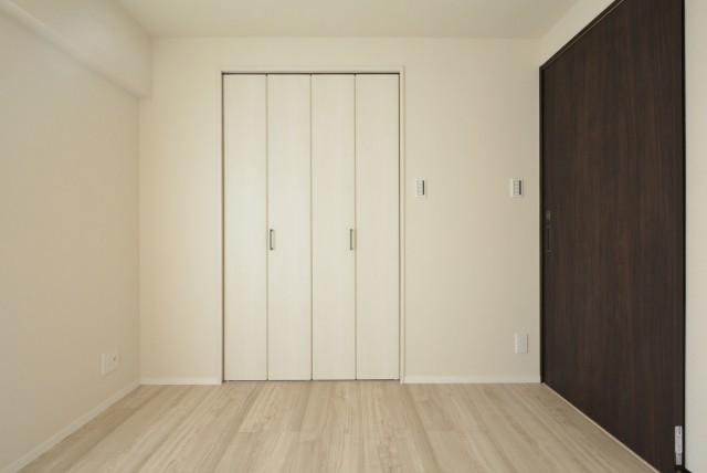 松見坂武蔵野マンション 洋室2