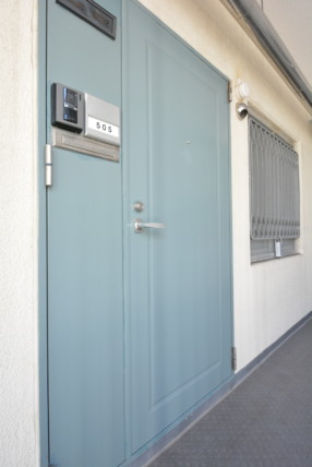 田町スカイハイツ 玄関