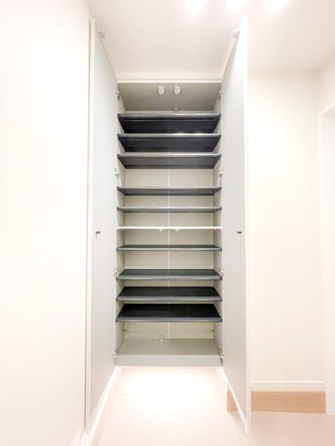 フリーディオ芝公園 玄関廊下