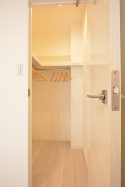 パレス三條 洋室