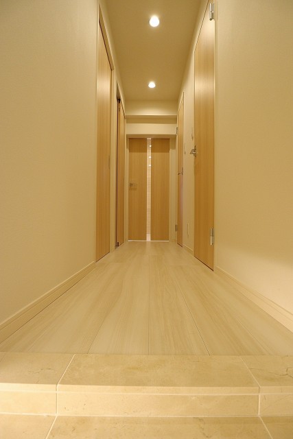 田町東豊エステート 玄関