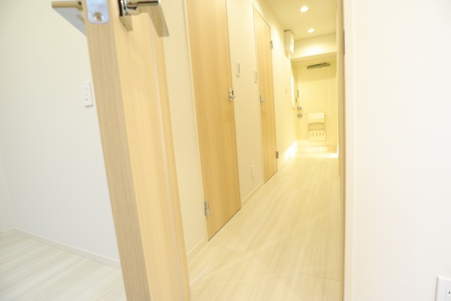 田町東豊エステート 廊下