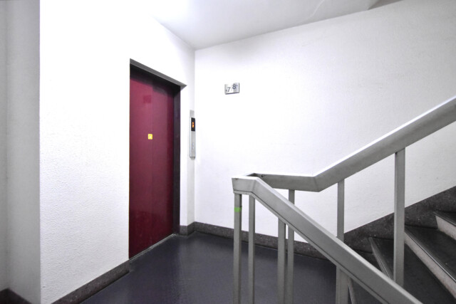 メゾン・ド・エビス 玄関